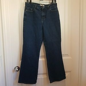 Levis bootcut jeans